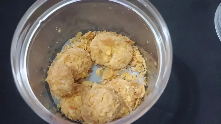 Waspada! Kenali Ciri-Ciri Kue yang Sudah Bau Tengik