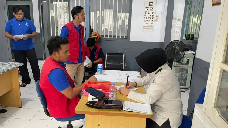 Perkuat Deteksi Dini, Lapas Arga Makmur Cek Urin Rutin WBP