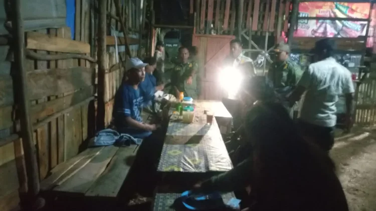 Satpol PP Kota Bengkulu Tertibkan Warung Remang di Beringin Raya