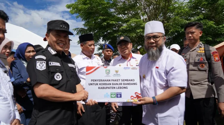Gubernur Salurkan Bantuan Dana untuk Korban Banjir Bandang di Lebong