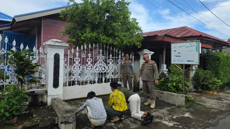 Satpol PP Bengkulu Beri Pembinaan Pelajar Bolos Sekolah