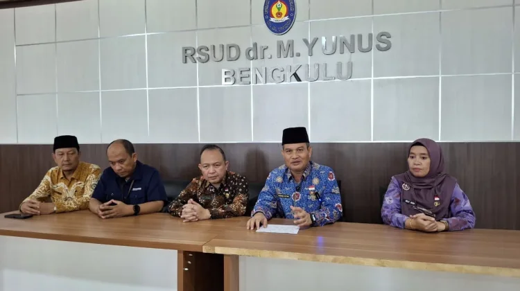 Stok BMHP Terhambat, RSUD M. Yunus Jemput Pakai Ambulans