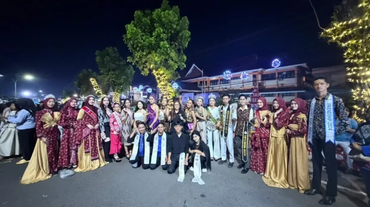 Semangat Kebersamaan Warnai Festival Batik Besurek Internasional