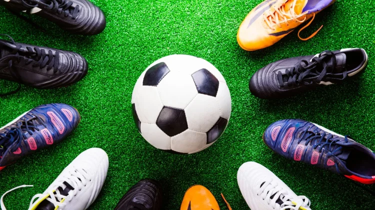 Jenis Grade Sepatu Bola dan Perbedaannya yang Perlu Diketahui