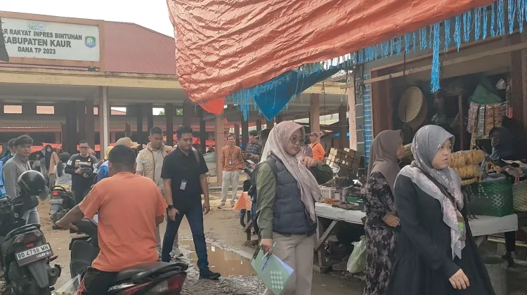 Pedagang  Pasar  Inpres Bintuhan Diimbau Jaga Kebersihan dan Ketertiban