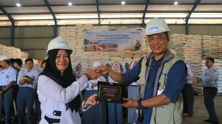 BULOG Bengkulu Edukasi Siswa SMA di Bengkulu Terhadap Ketahanan Pangan