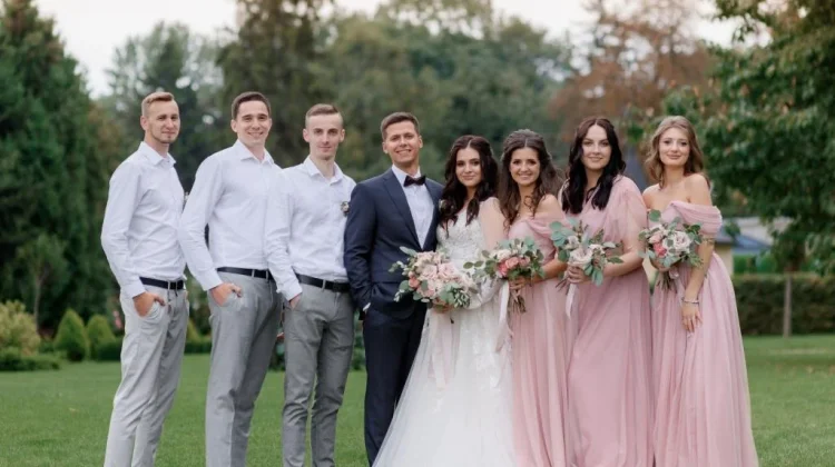 Peran Bridesmaid dan Groomsman yang sering Disalahartikan