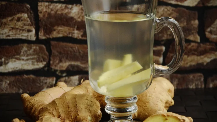 Minuman Jahe Hangat Masih Menjadi Andalan untuk Membantu Meredakan Batuk