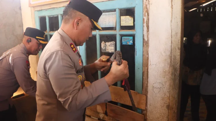 Wujud Kepedulian Presisi, Polda Bengkulu Bedah Rumah ke-76 di Seluma