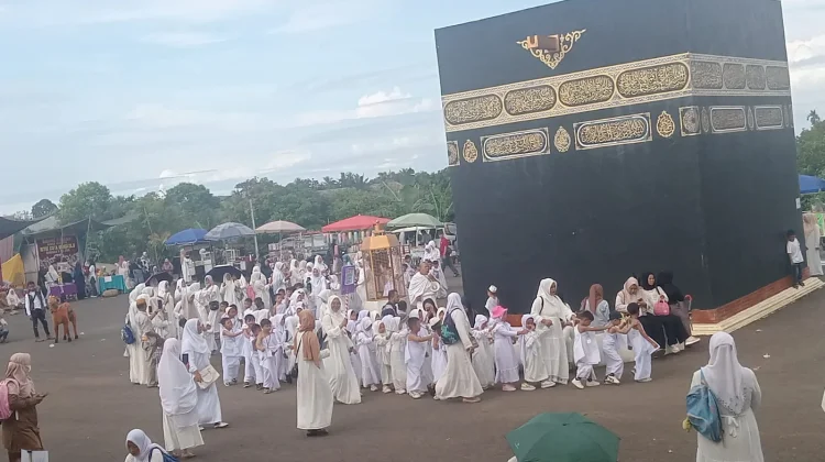 Manasik Haji Kecil Mengenalkan Ibadah Haji sejak Dini