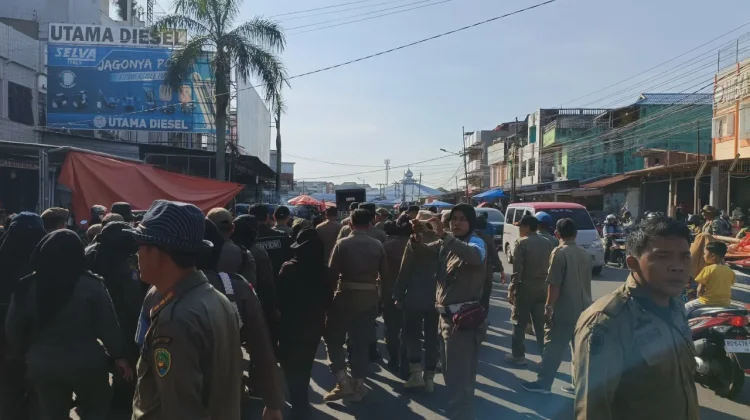 Satpol PP Kota Bengkulu Pastikan Pedagang Melangar Perda Pasti Ditertibkan
