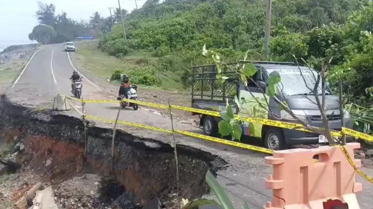 Jalan Desa Serangai Sudah Bisa Dilewati