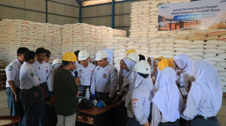 saat Gudang BULOG Dikunjungi Pelajar, Ketahanan Pangan Menjadi Pelajaran Nyata