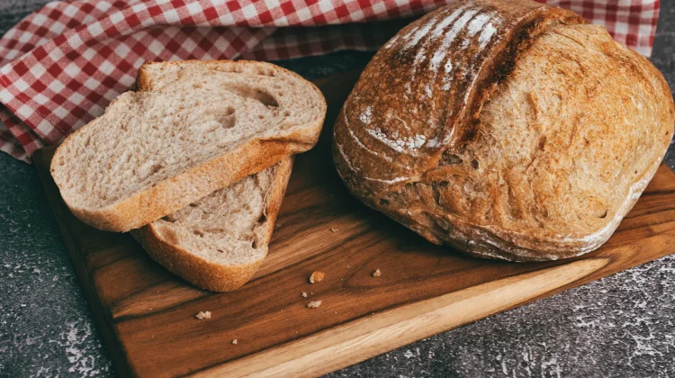 Roti Sehat untuk Diet, Ini Bedanya Sourdough dan Roti Gandum