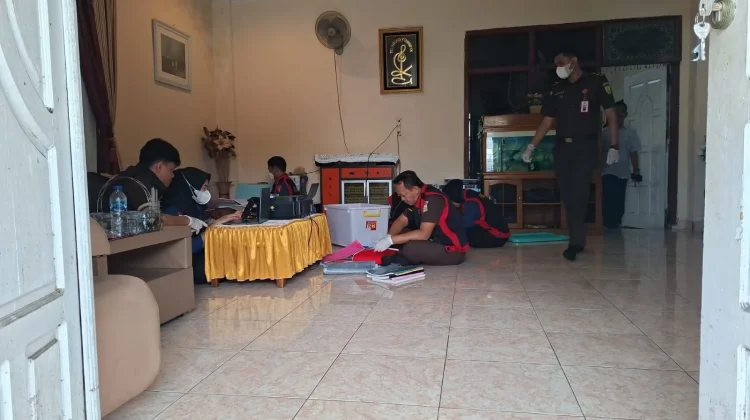 Dugaan Perkara Pasar Pagar Dewa Kota Bengkulu, Kejari Geledah Sejumlah Titik