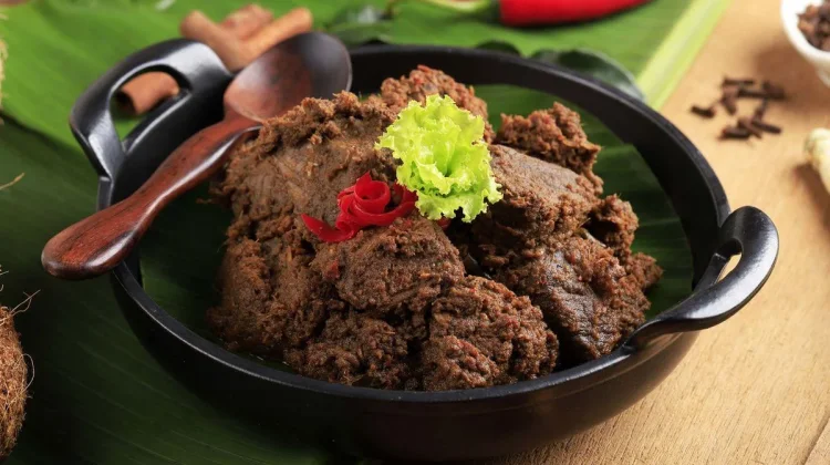 Tips Masak Rendang agar Daging Empuk dan Matang Sempurna
