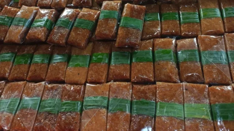 Wajik Ketan Gula Merah Menawarkan Rasa Manis Legit Tradisional