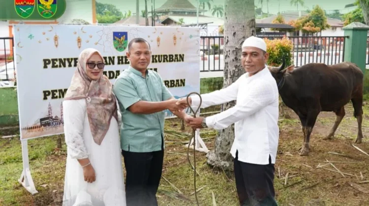 Semangat Berbagi Idul Adha, Korem 041/Gamas Laksanakan Pemotongan Hewan Kurban