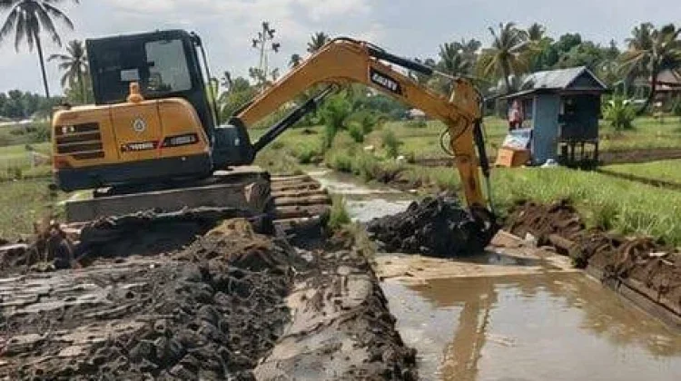 Cegah Banjir, Pemerintah Minta Warga Rajin Membersihkan Drainase