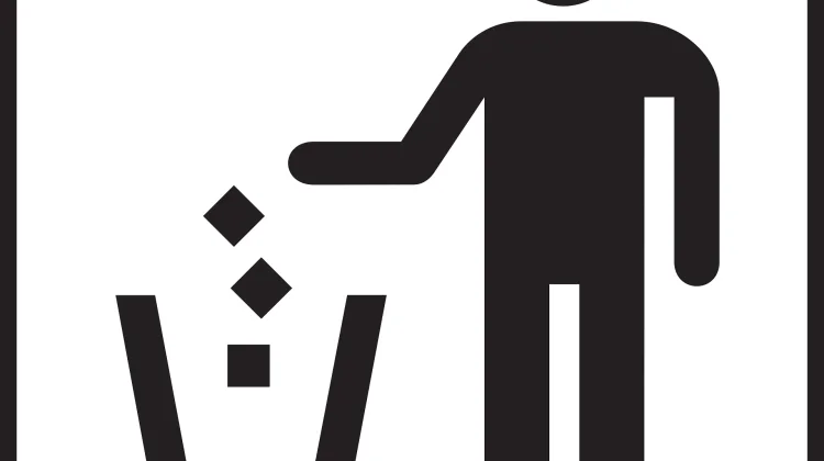 Membuang Sampah pada Tempatnya untuk Menjaga Kebersihan Lingkungan Sekitar