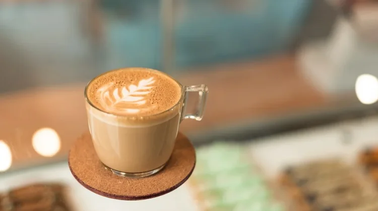 Coffee Latte Tetap Jadi Minuman Favorit Pecinta Kopi