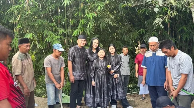 Momentum Iduladha, Polres Lebong Salurkan Qurban 6 Ekor Sapi untuk Masyarakat.