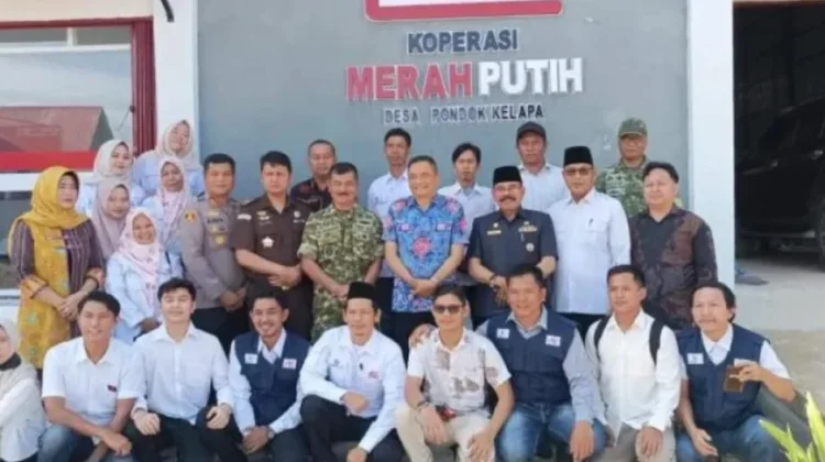 Bupati Bengkulu tengah Dorong Desa Siapkan Lahan untuk KDKMP