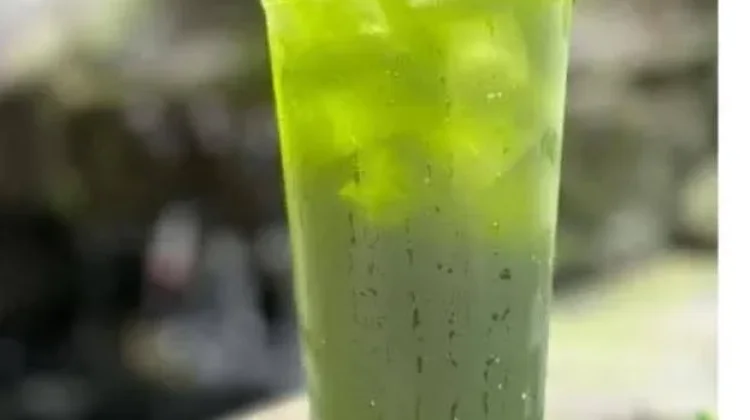 Mengapa Minuman Matcha Menjadi Favorit Banyak Orang