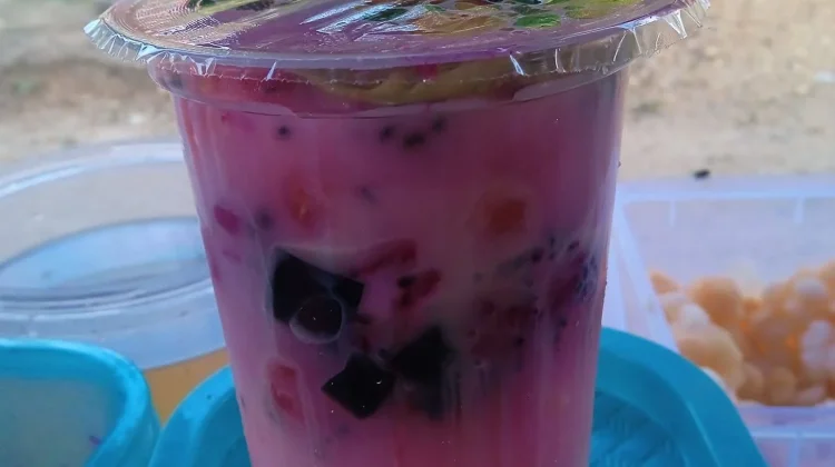 Es Campur, Minuman Segar Pelepas Dahaga di Cuaca Panas