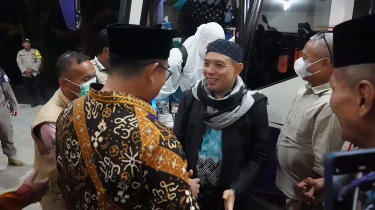 Haru Kepulangan Haji Kloter 4