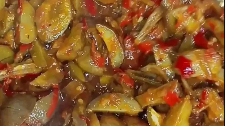 Sambal Jengkol Teri Pilihan Lauk Makan Siang