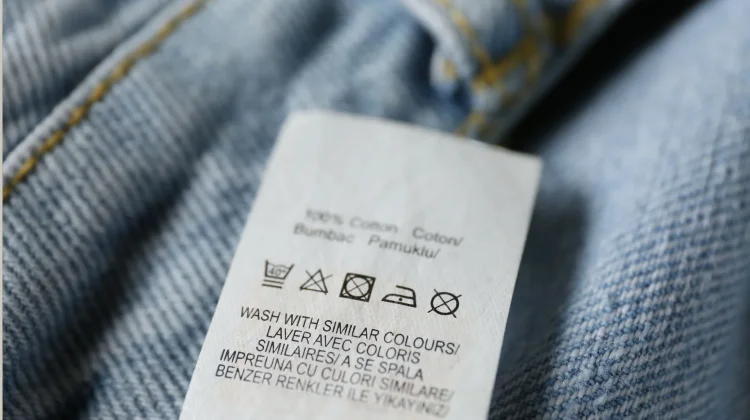 Biar Baju Tidak Cepat Rusak! Kenali Dulu Arti Simbol di Label Pakaian