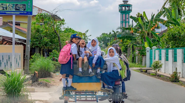 Tips Cerdas Membeli Perlengkapan Sekolah agar Hemat dan Berkualitas