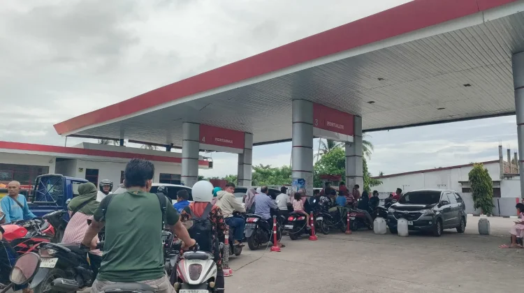 Warga Kabupaten Kaur Keluhkan Naiknya Harga Pertamax