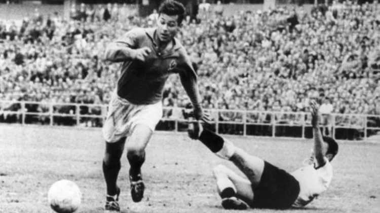Just Fontaine: Raja Gol Piala Dunia dengan Rekor Abadi yang Tak Tersentuh