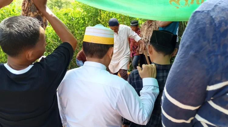 Cara Pemakaman Menurut Syariat Islam