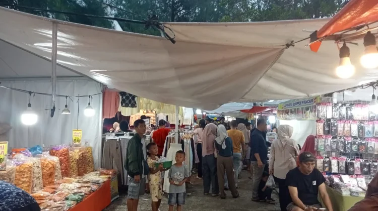 Pemkot Bengkulu Imbau Pedagang Festival Tabut Tidak Naikkan Harga Berlebihan