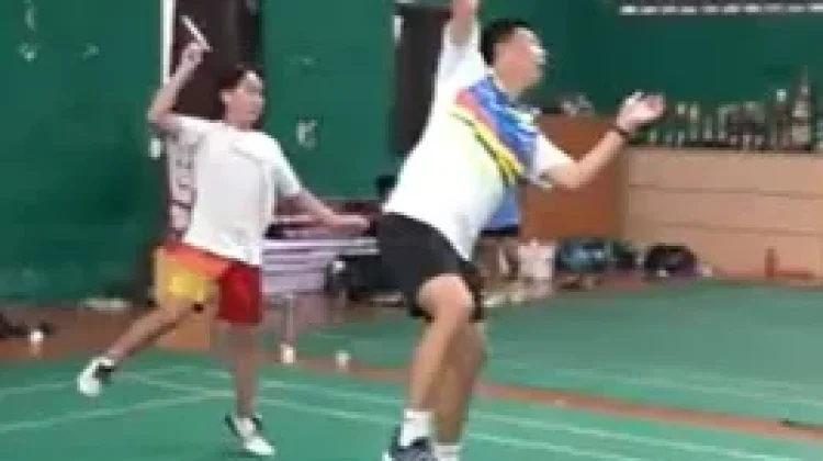 Tiga Hal yang Dilarang dalam Permainan Badminton Ganda