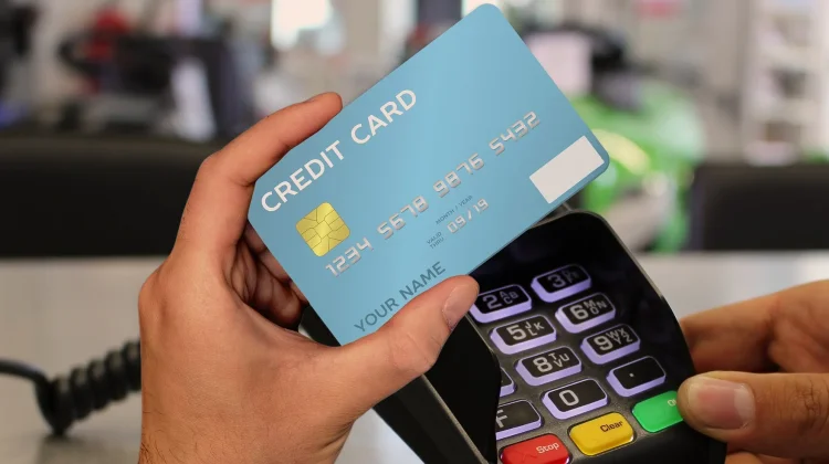 Cashless atau Tunai? Mengenal Kebiasaan Mengatur Keuangan di Era Digital