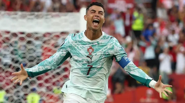 Cristiano Ronaldo Pecahkan 2 Rekor Sekaligus saat Portugal Bungkam Kroasia