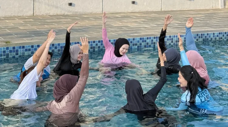 Water Yoga: Olahraga yang Menyehatkan Tubuh, Pikiran, dan Jiwa