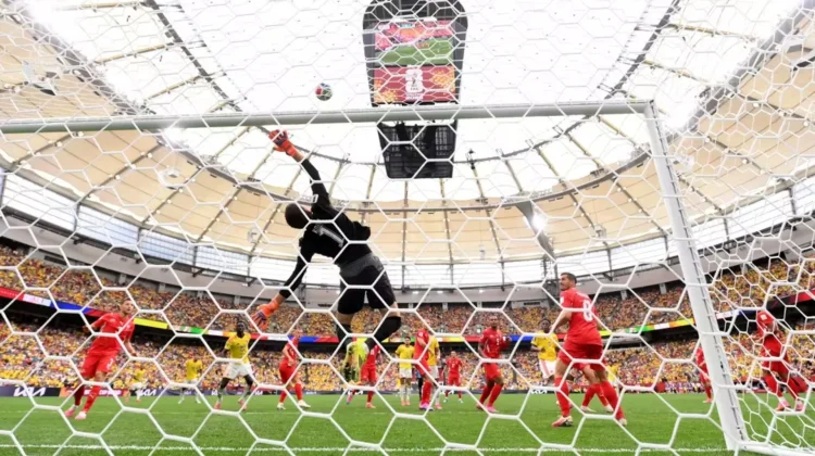Kalahkan Kolombia Melalui Adu Penalti, Swiss Tantang Argentina di Delapan Besar
