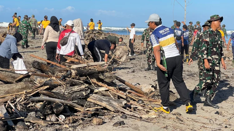 Radin Inten Asri Sinergi tanpa Batas Jaga Kebersihan Lingkungan