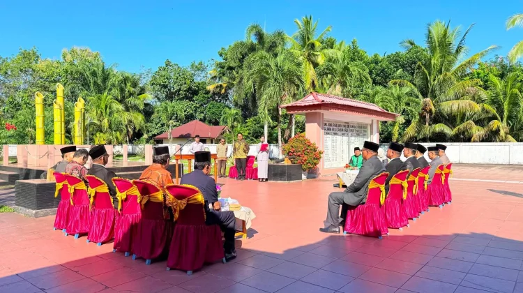 6 Pejabat Pimpinan Tinggi Pratama Bengkulu Utara Dilantik di Makan Pahlawan