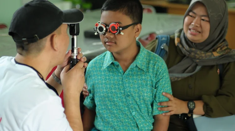 Kemajuan Teknologi Bantu Difabel Netra Akses Informasi Lebih Mudah