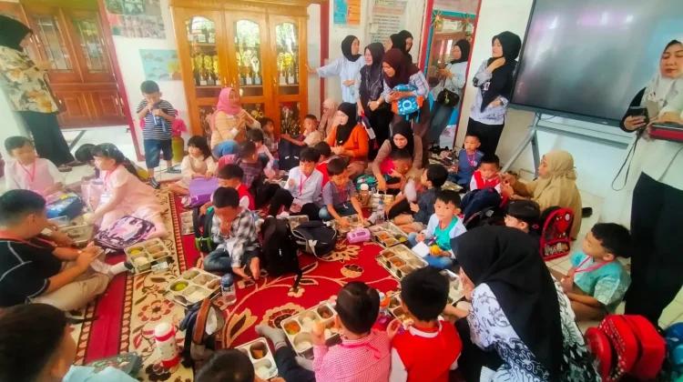 Antusias Orang Tua Warnai Hari Kedua MPLS TK di Bengkulu