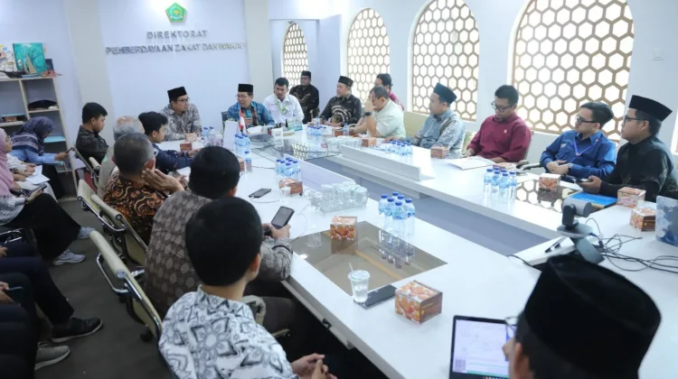 KUA Diperkuat Jadi Pusat Pemberdayaan Ekonomi Umat lewat Zakat Produktif