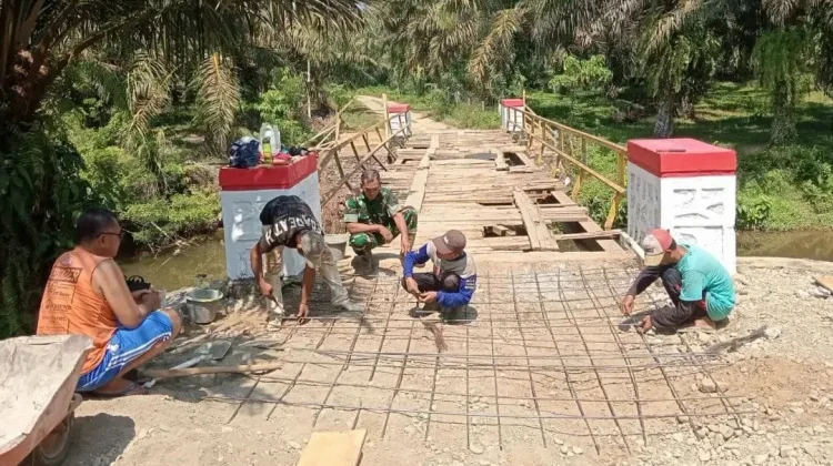 Progres Pembangunan Jembatan Beton Garuda di Desa Penindaian