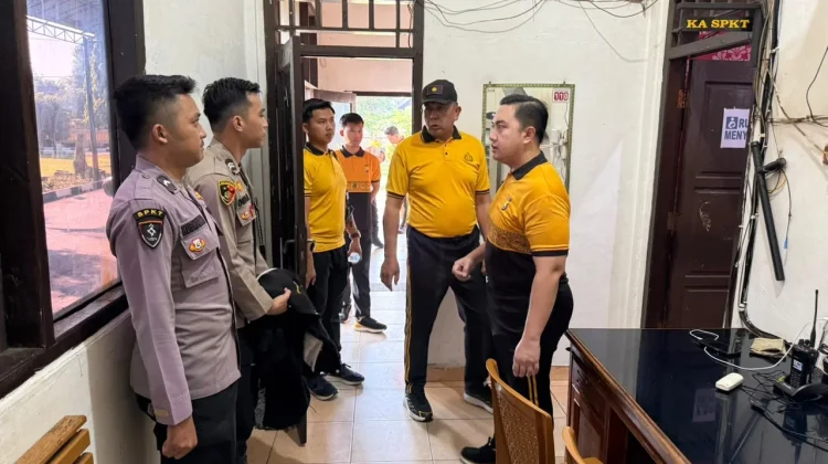 Kapolres Bengkulu Selatan Cek Langsung Pelayanan SPKT dan Call Center 110