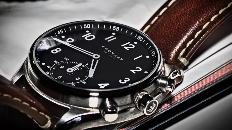 Smartwatch atau Jam Analog, Mana yang Lebih Dipilih di Era Digital?